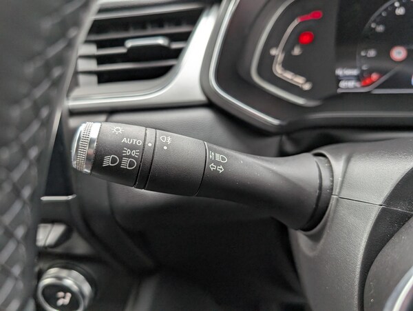 Used Renault Captur 2020 for sale - 76283318: Photo 38