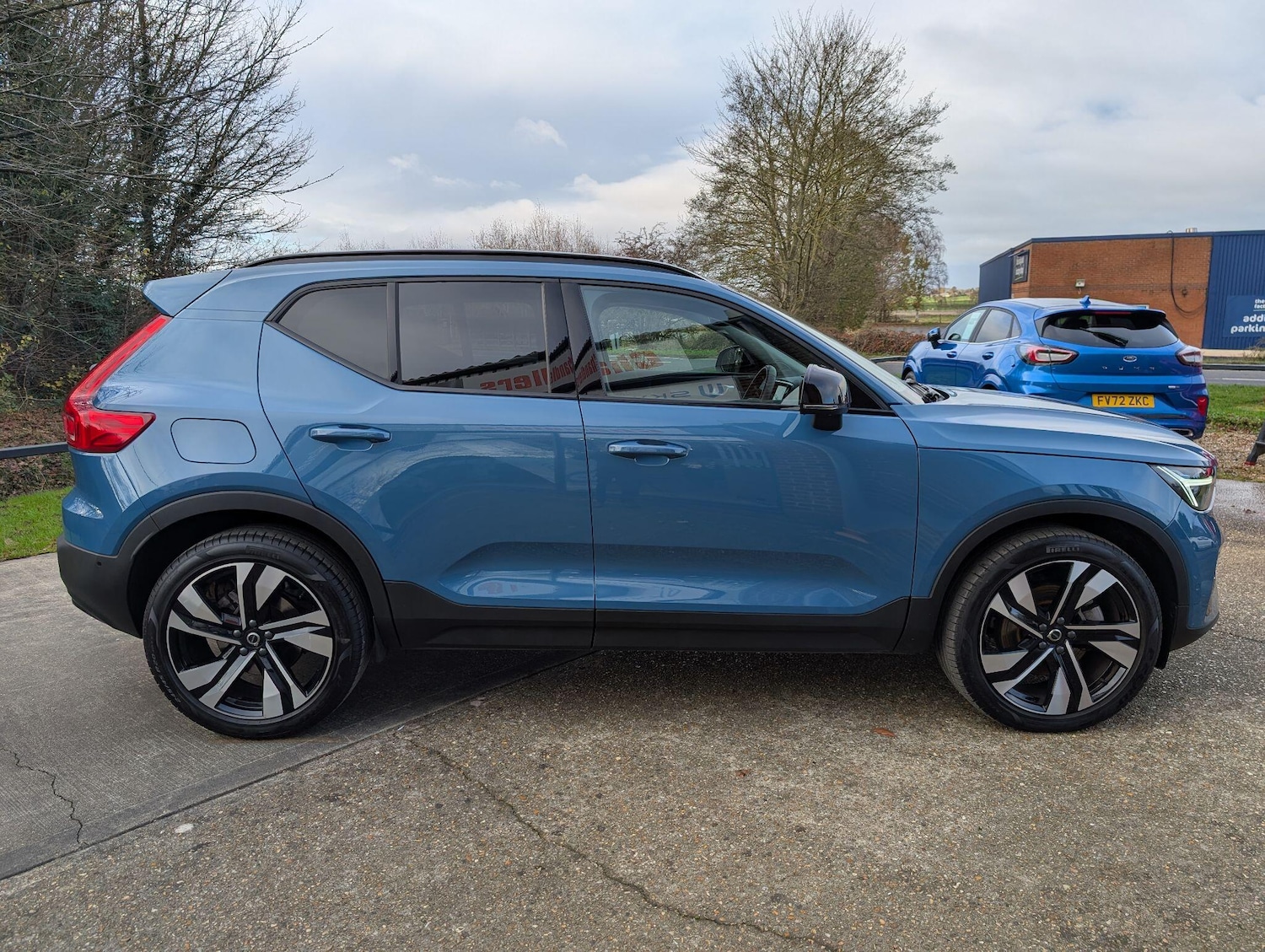 Used Volvo XC40 2025 for sale - 76644741: Photo 11