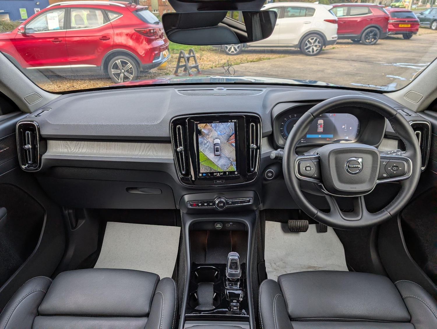 Used Volvo XC40 2025 for sale - 76644741: Photo 21