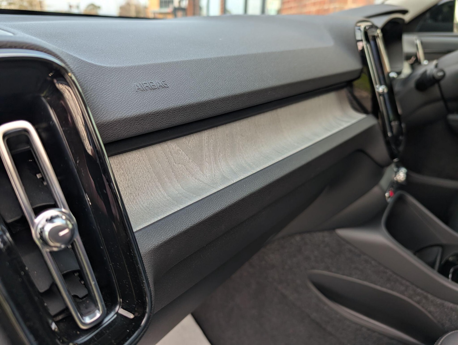 Used Volvo XC40 2025 for sale - 76644741: Photo 25