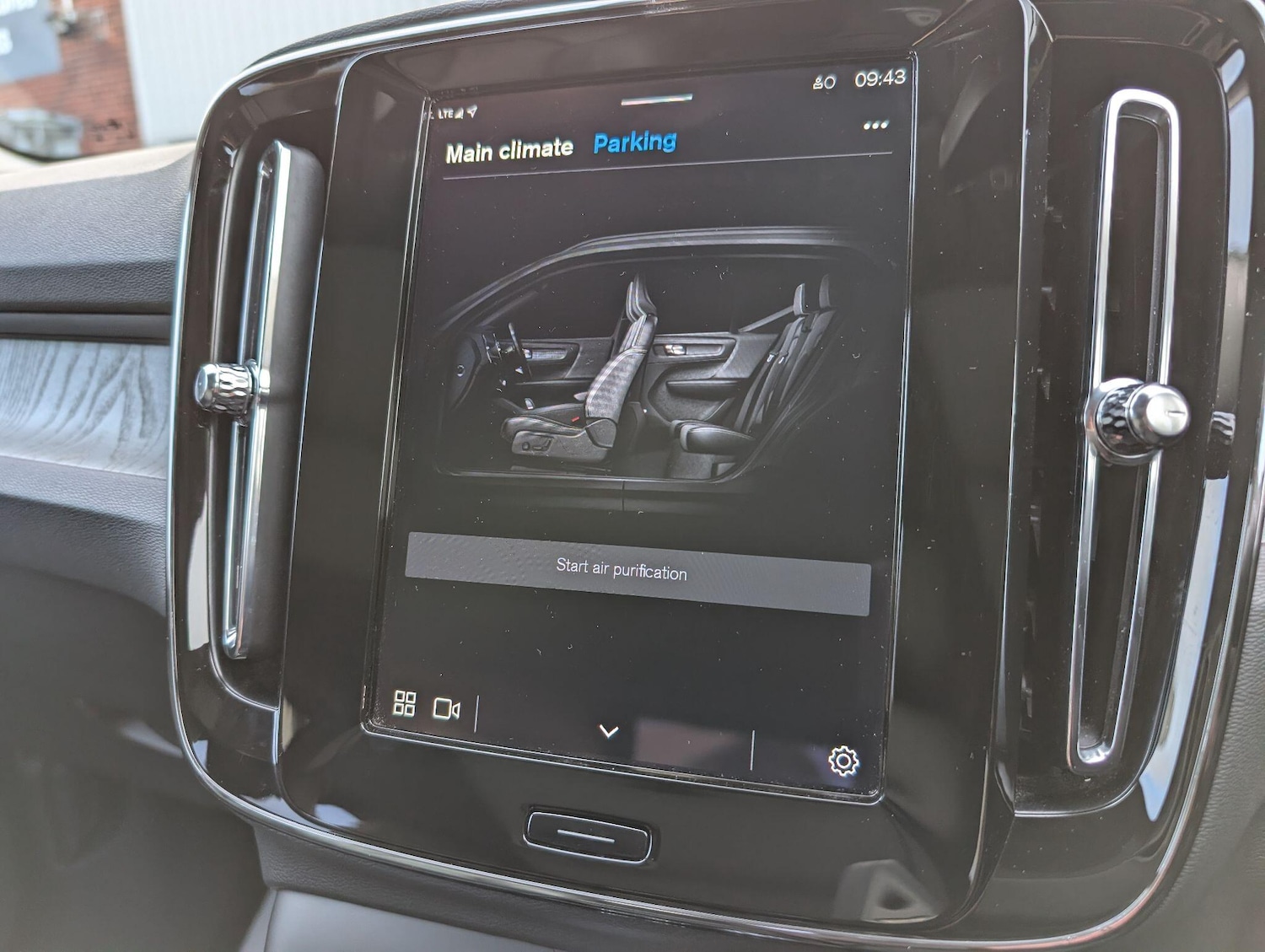 Used Volvo XC40 2025 for sale - 76644741: Photo 33