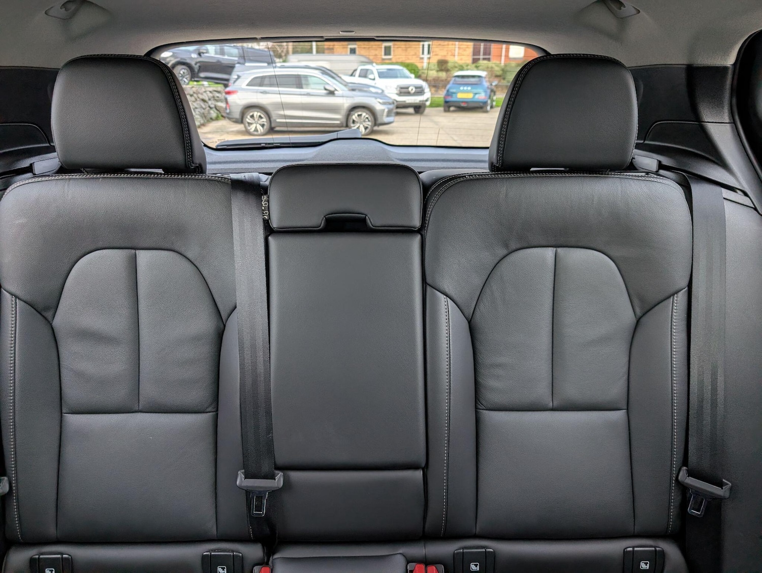 Used Volvo XC40 2025 for sale - 76644741: Photo 45