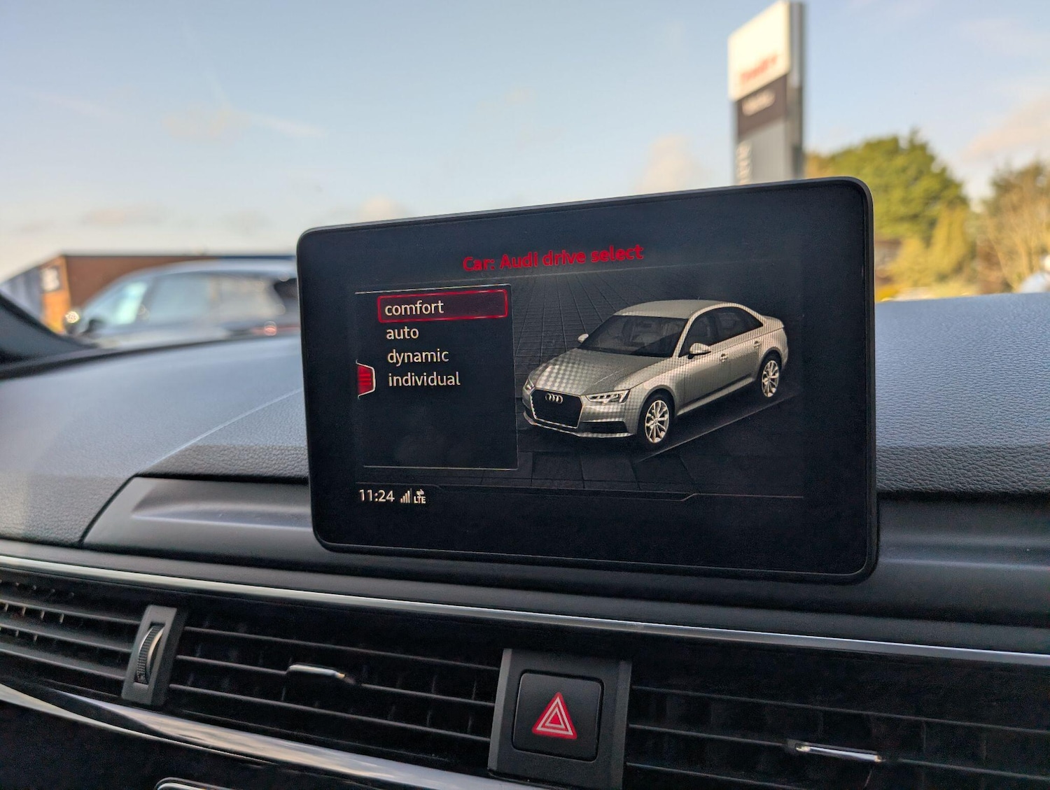 Used Audi A4 2019 for sale - 77671302: Photo 32