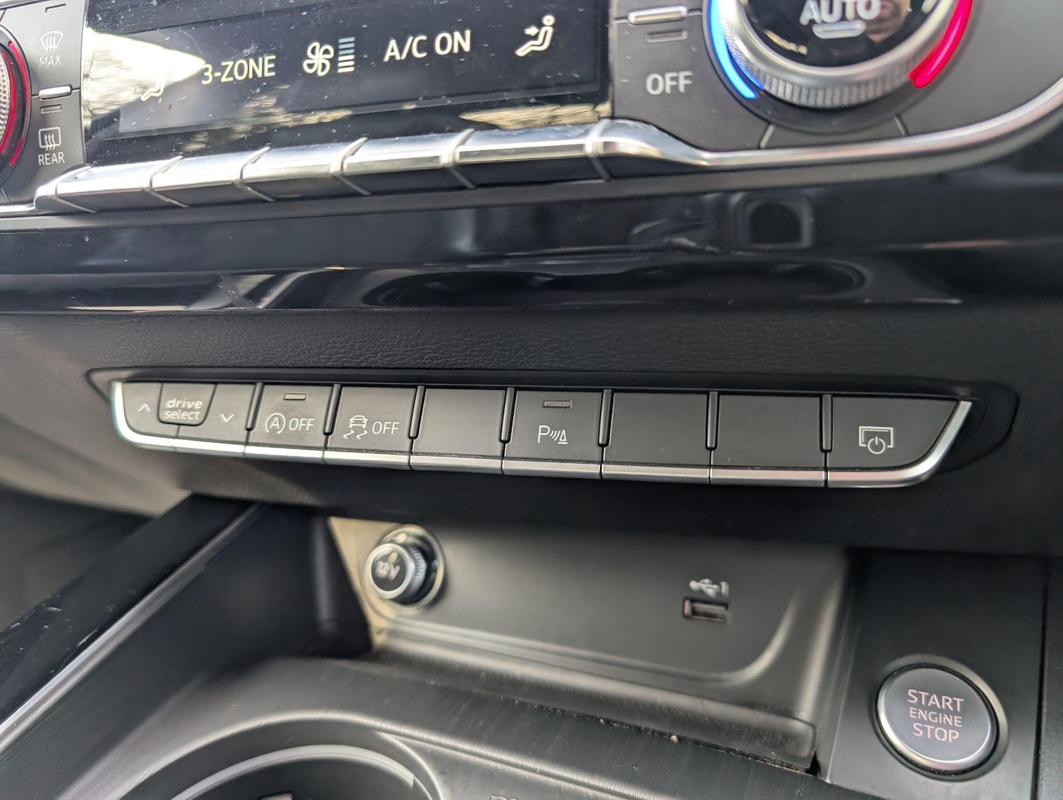 Used Audi A4 2019 for sale - 77671302: Photo 33