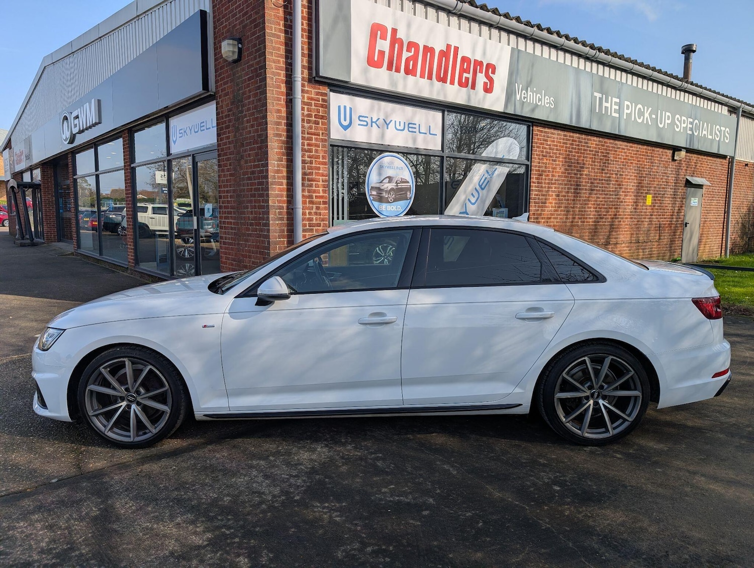 Used Audi A4 2019 for sale - 77671302: Photo 4