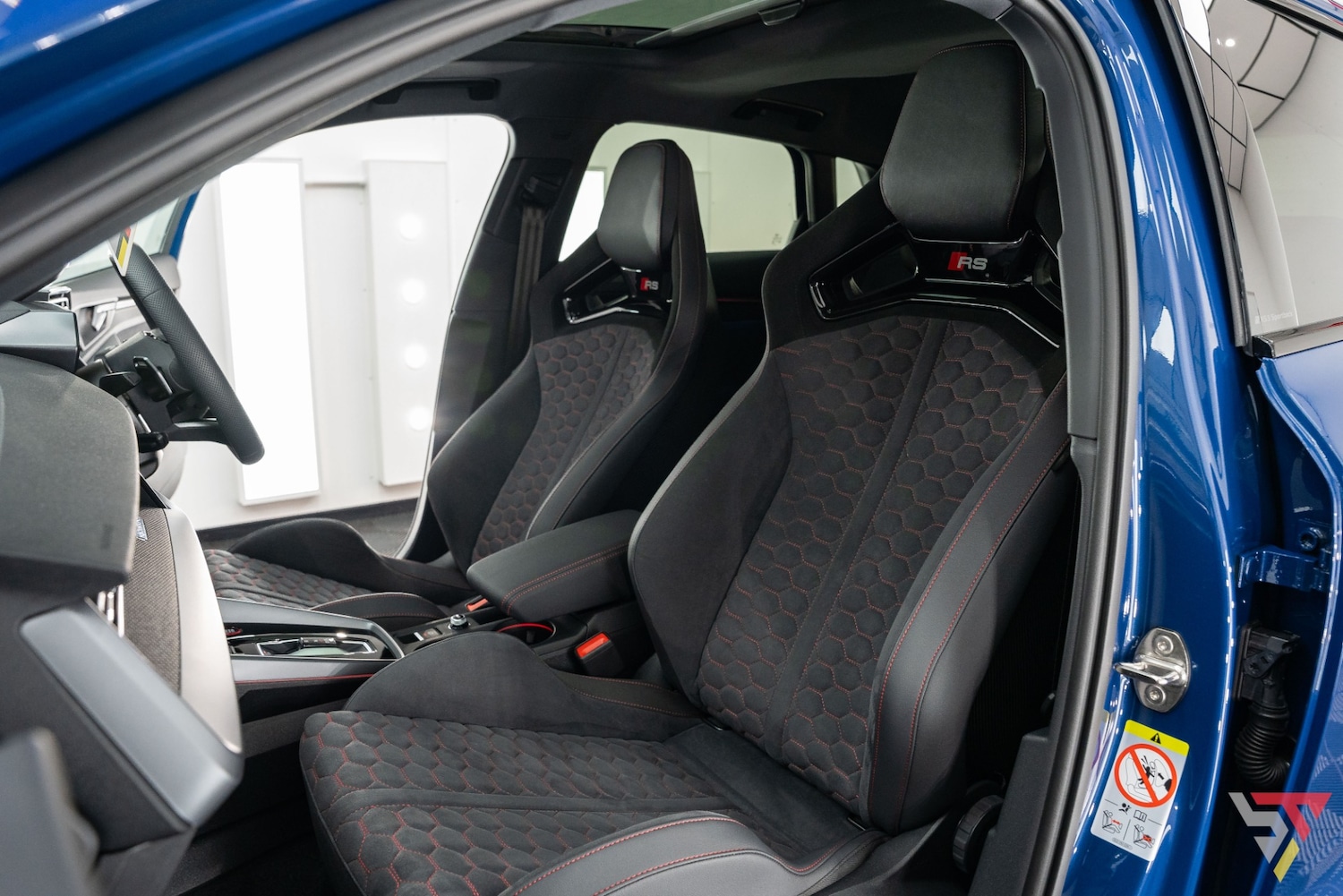 Used Audi RS3 2025 for sale - 77528142: Photo 15