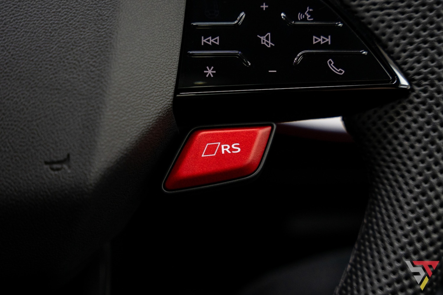 Used Audi RS3 2025 for sale - 77528142: Photo 37