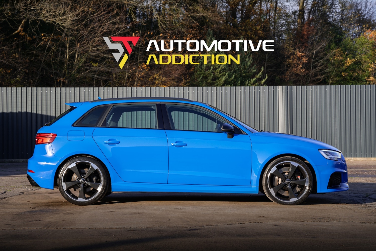 Used Audi RS3 2018 for sale - 77054979: Photo 2