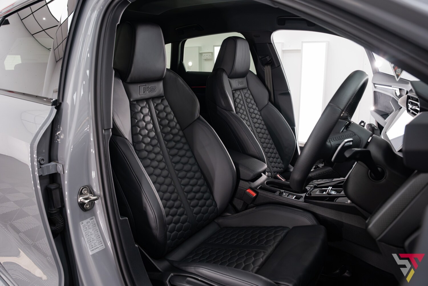 Used Audi RS3 2022 for sale - 77996877: Photo 13