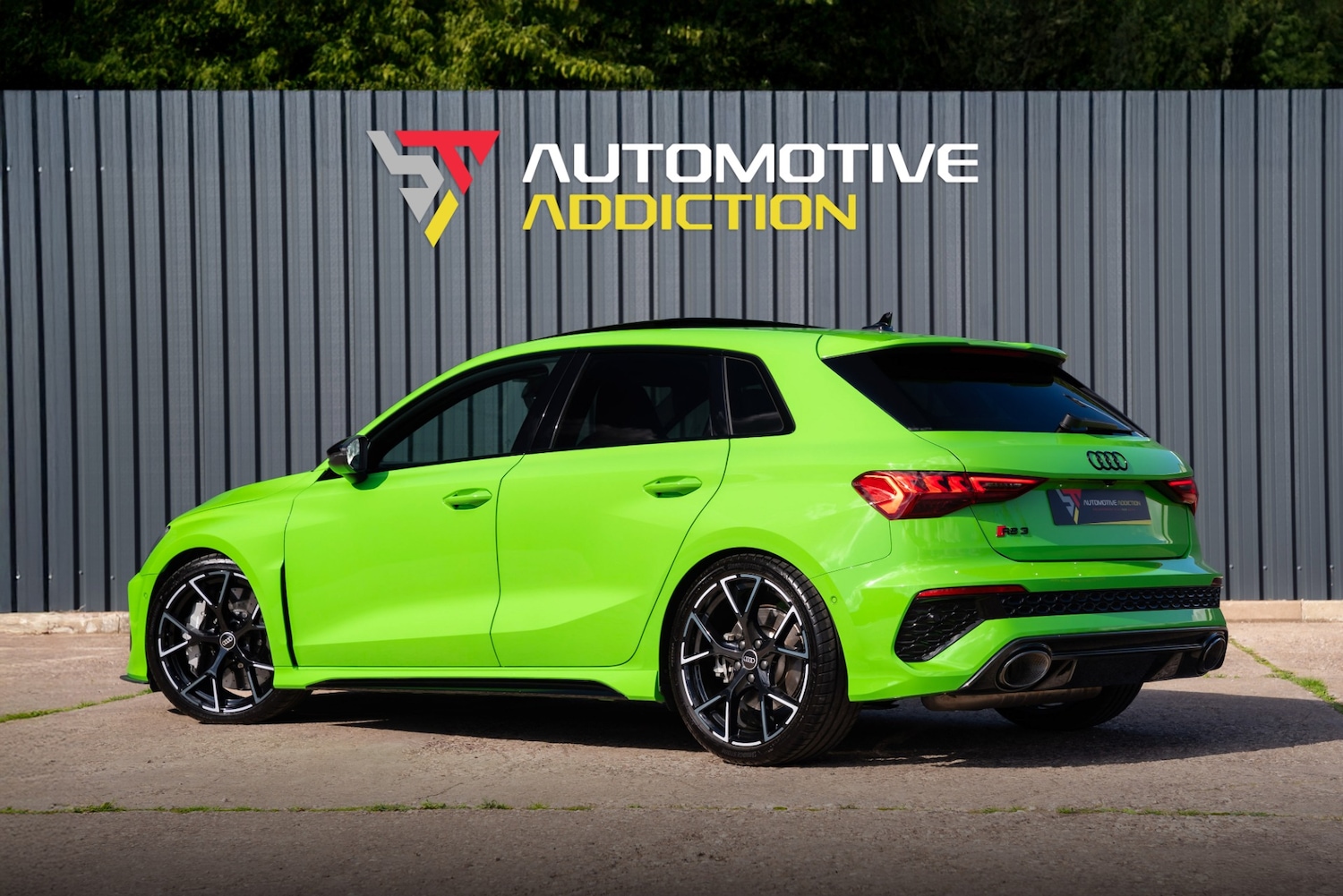 Used Audi RS3 2023 for sale - 76091990: Photo 3