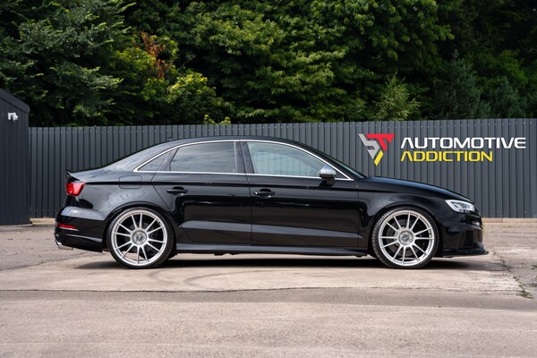 Used Audi RS3 2017 for sale - 72806215: Photo 2