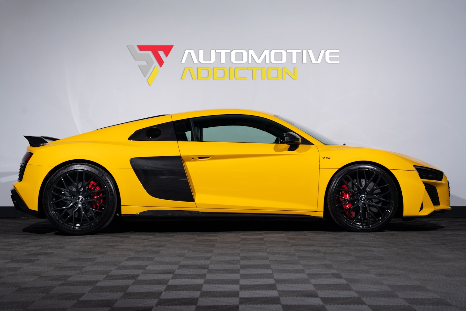 Used Audi R8 2019 for sale - 76906005: Photo 2