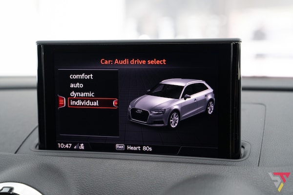 Used Audi RS3 2018 for sale - 75650261: Photo 40