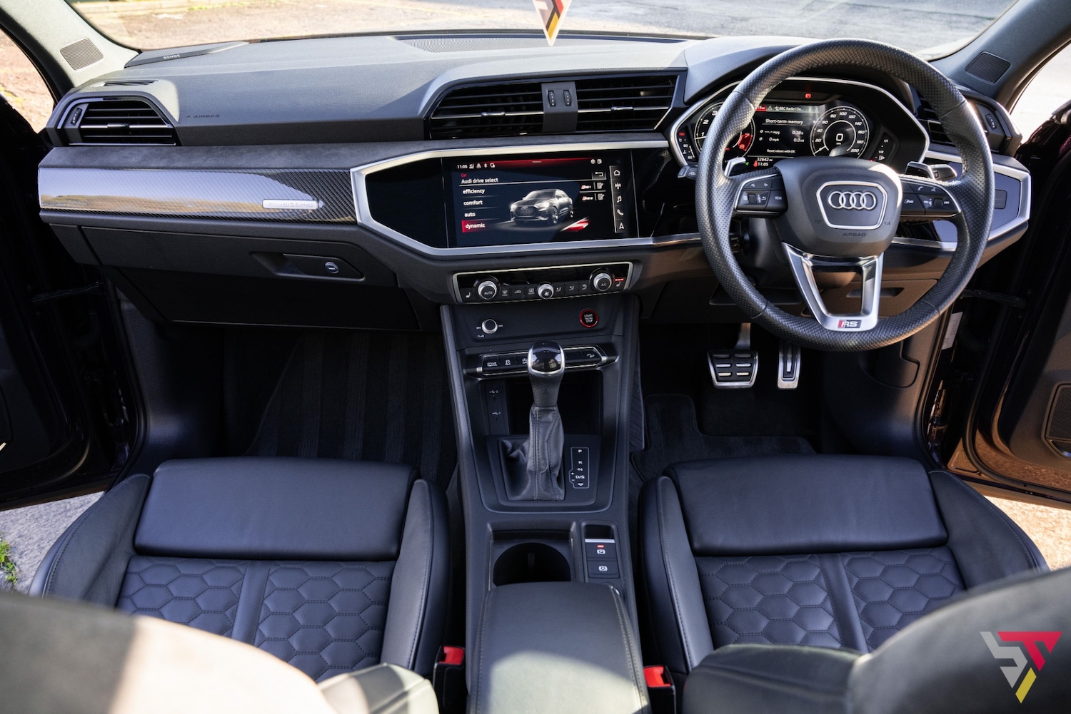 Used Audi RS Q3 2021 for sale - 76776811: Photo 17