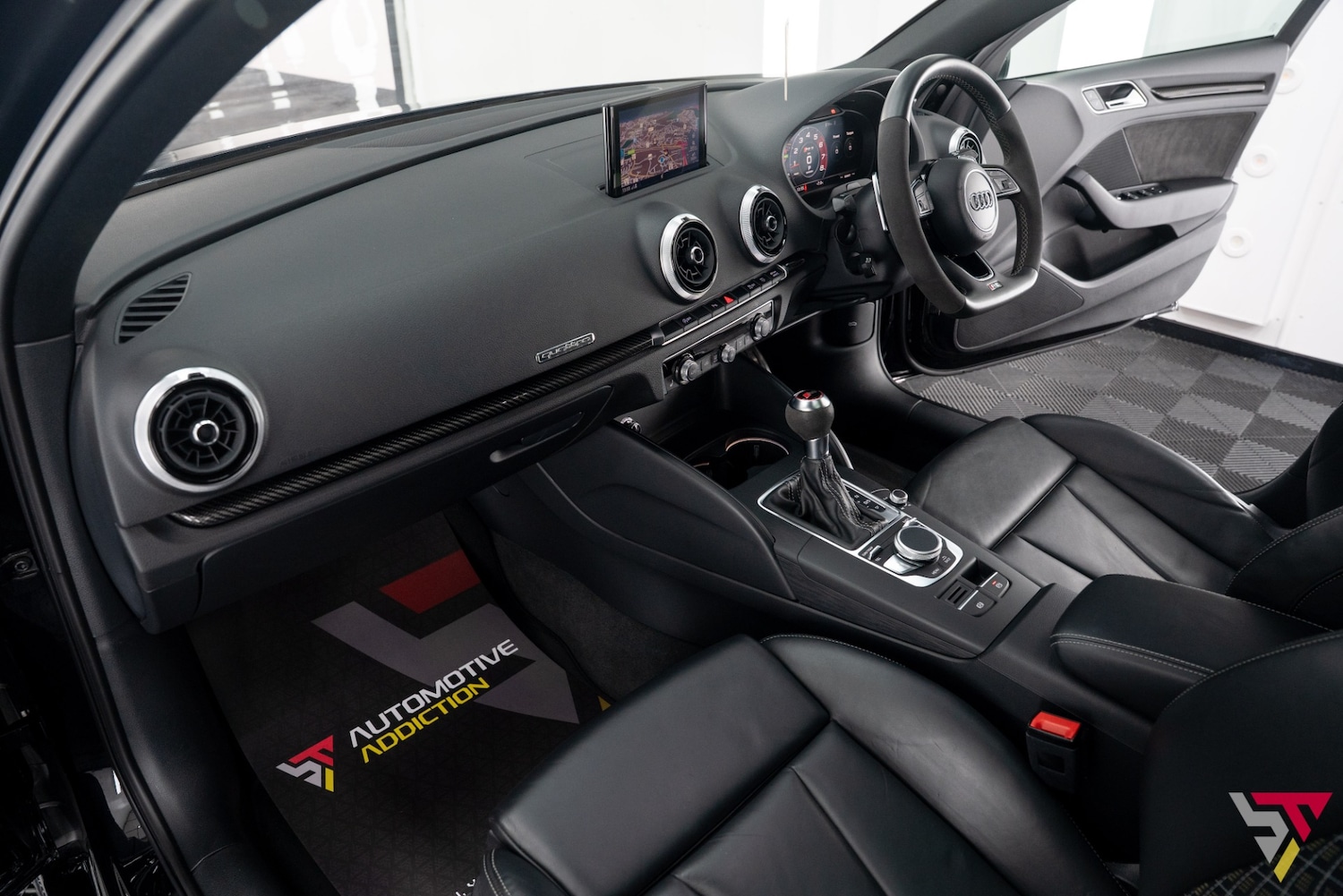 Used Audi RS3 2019 for sale - 76780477: Photo 40