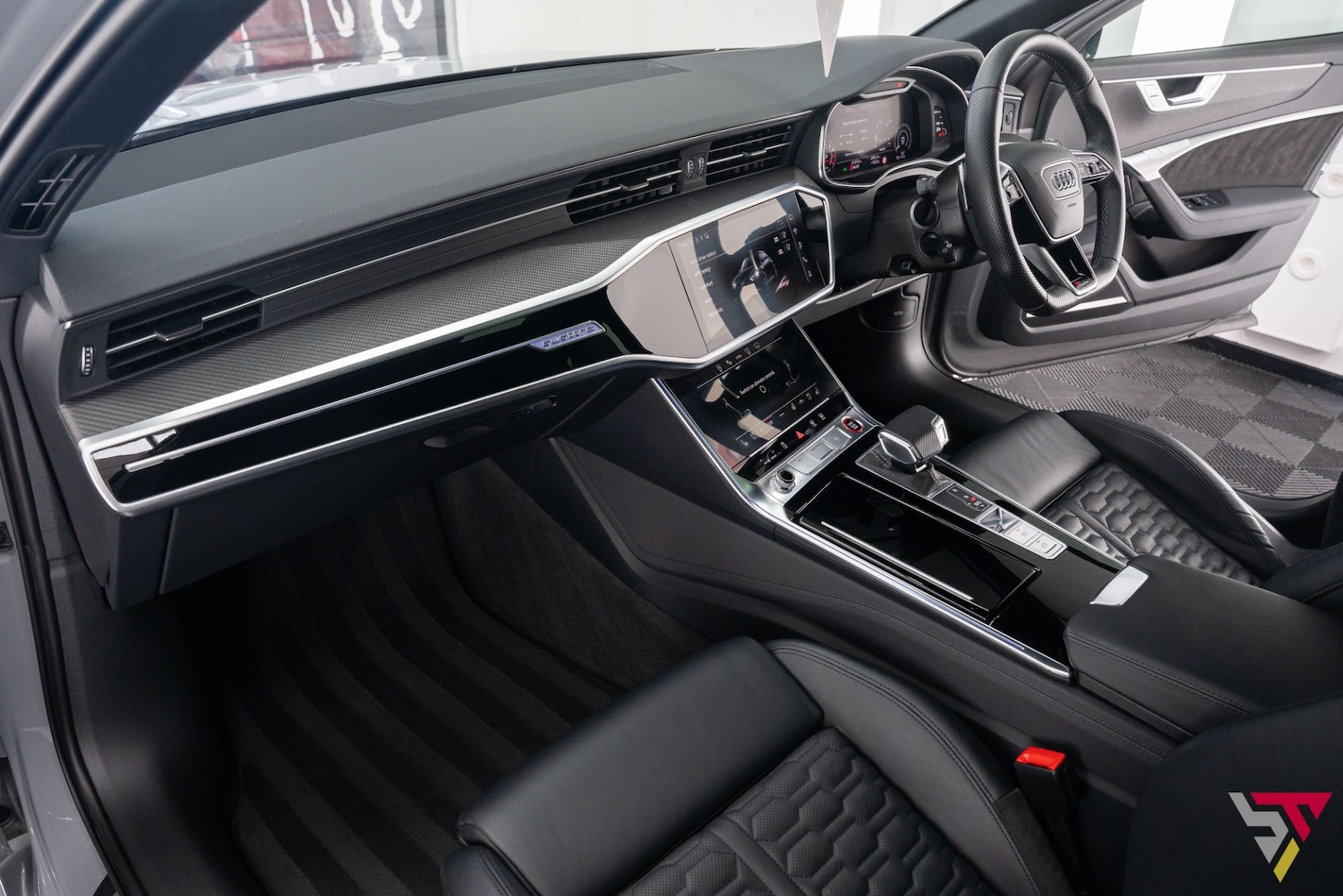 Used Audi RS6 2021 for sale - 77055132: Photo 34