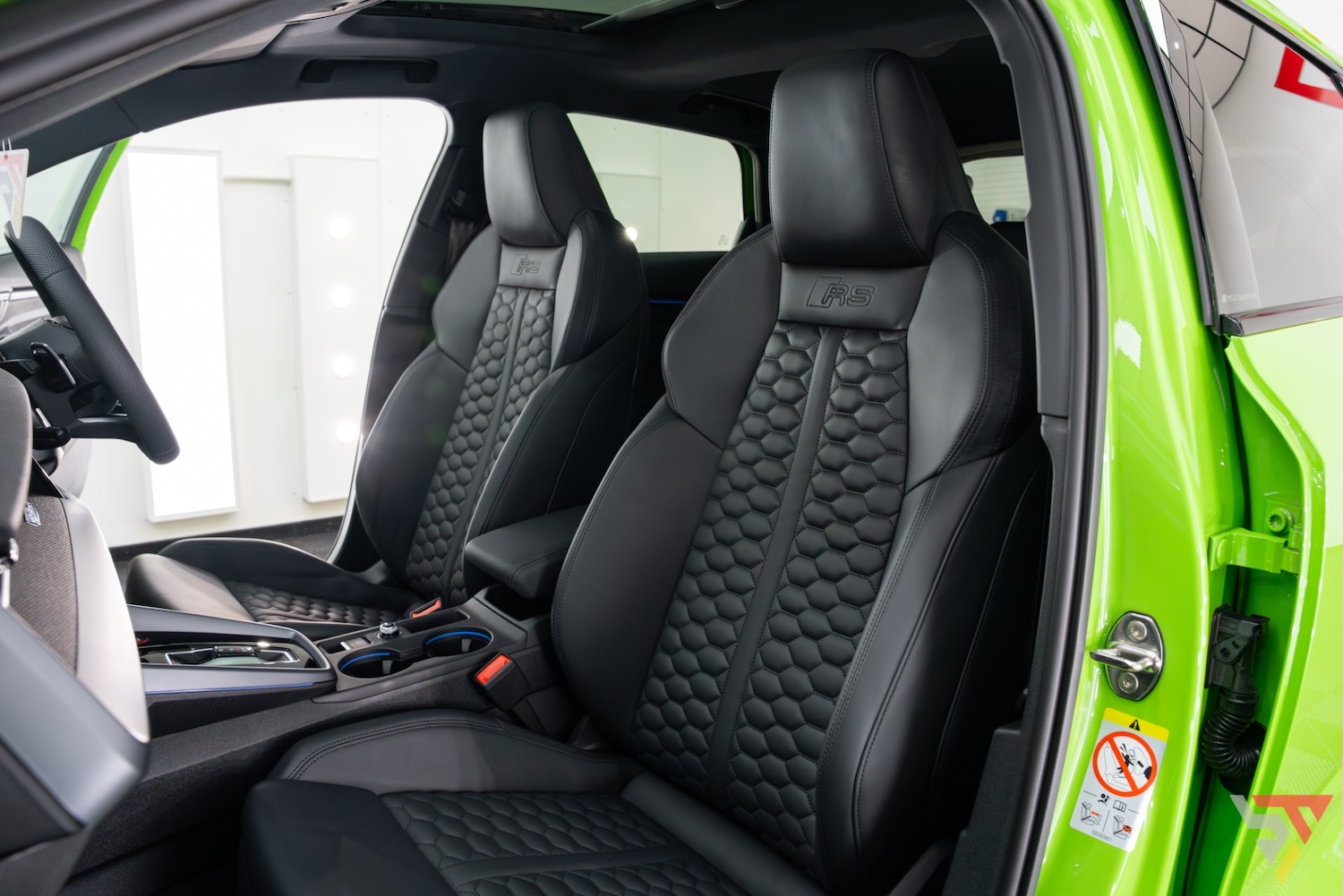 Used Audi RS3 2025 for sale - 77975684: Photo 6