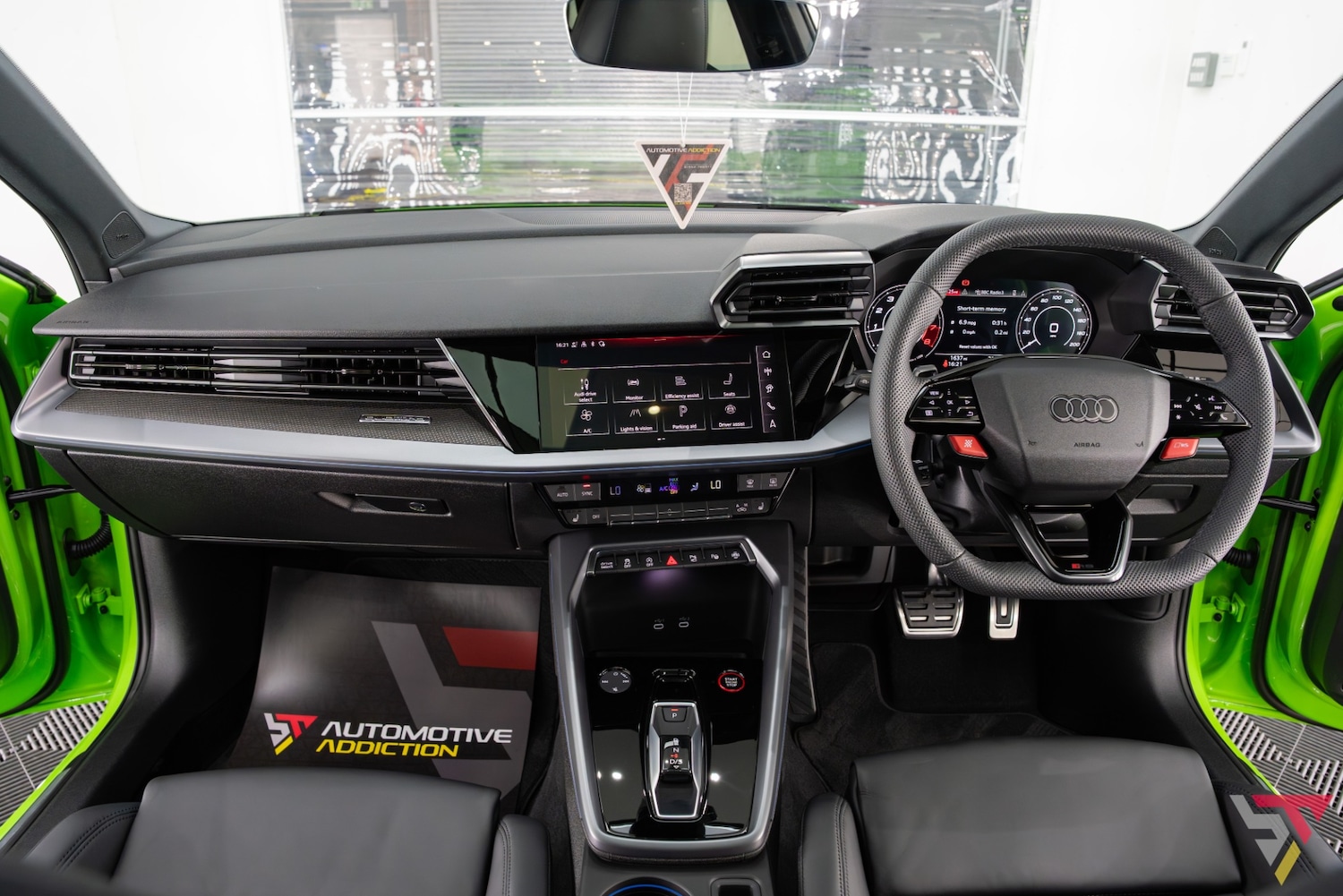 Used Audi RS3 2025 for sale - 77975684: Photo 7