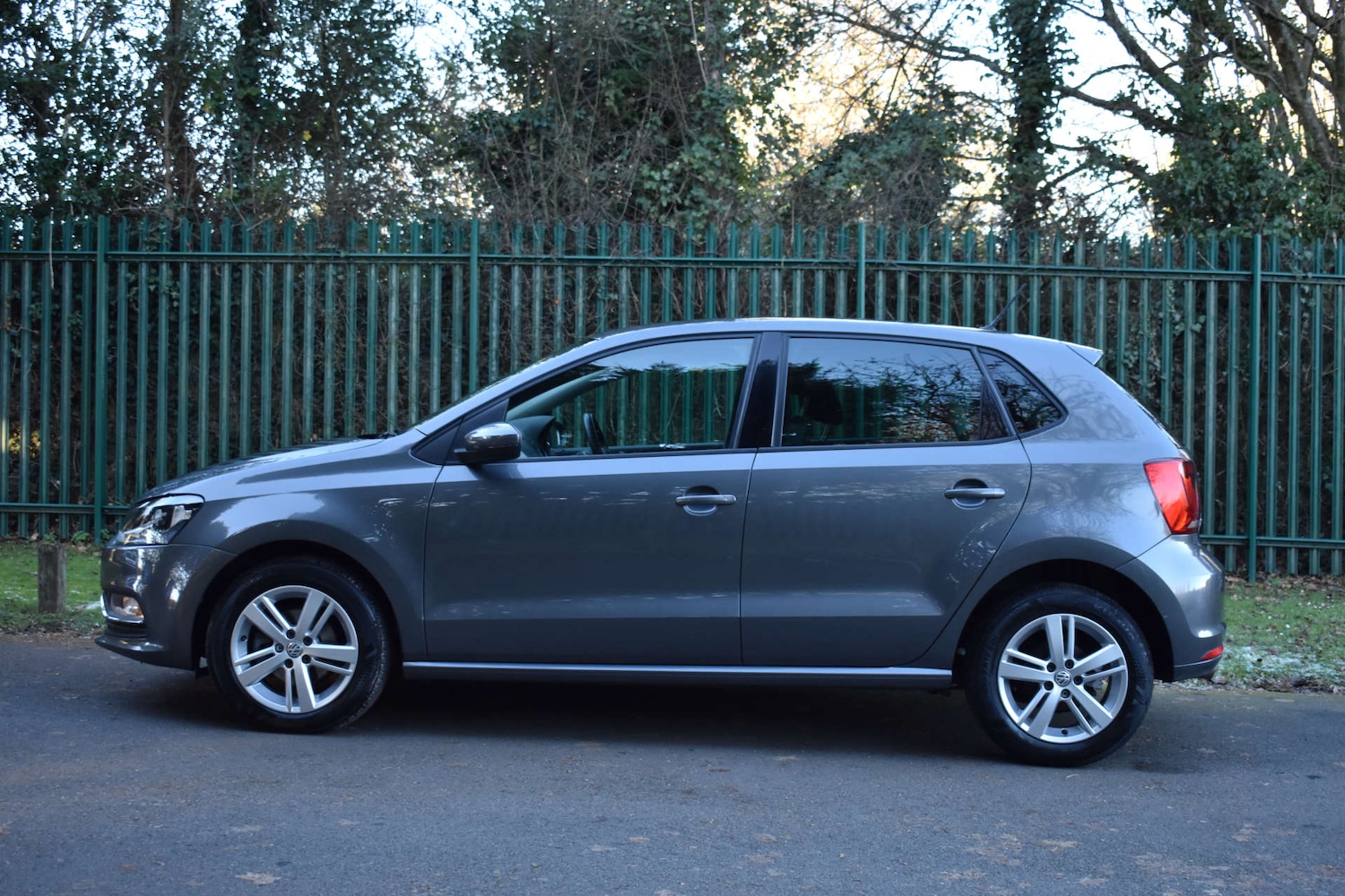 Used Volkswagen Polo 2017 for sale - 77088682: Photo 2