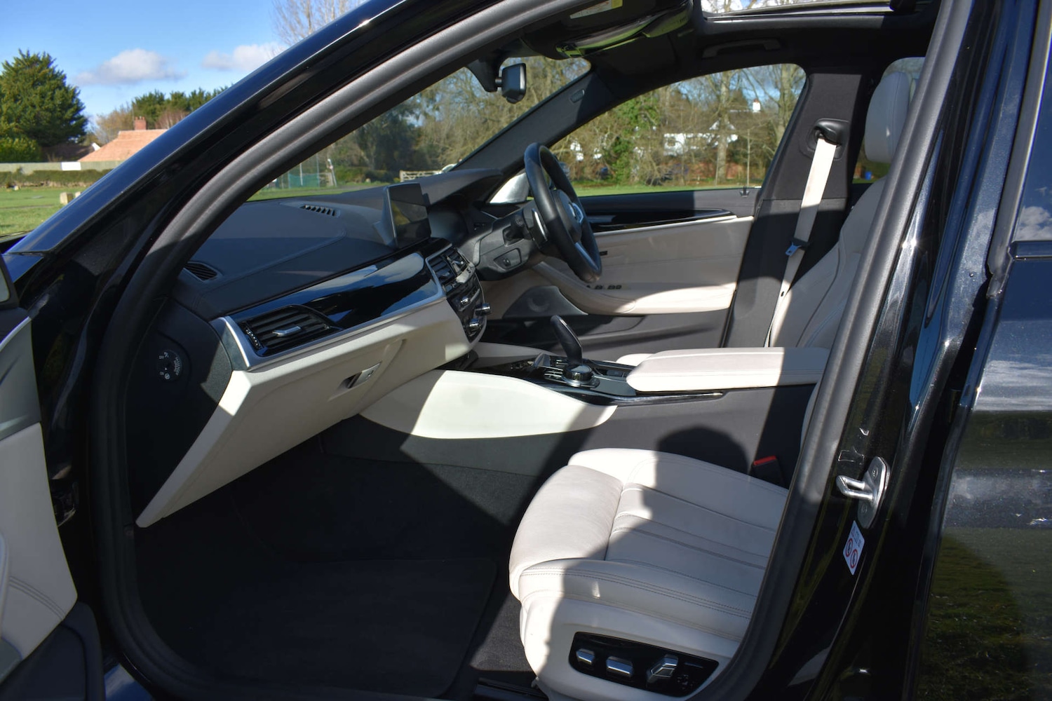 Used BMW 5 Series 2020 for sale - 77434671: Photo 42