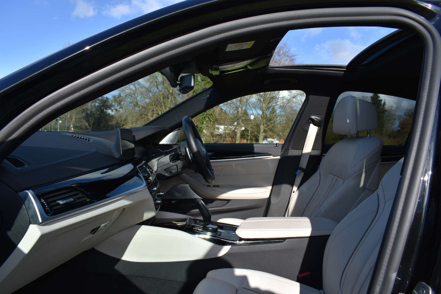 Used BMW 5 Series 2020 for sale - 77434671: Photo 43