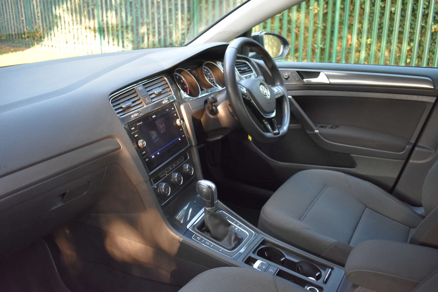 Used Volkswagen Golf 2018 for sale - 77037061: Photo 13