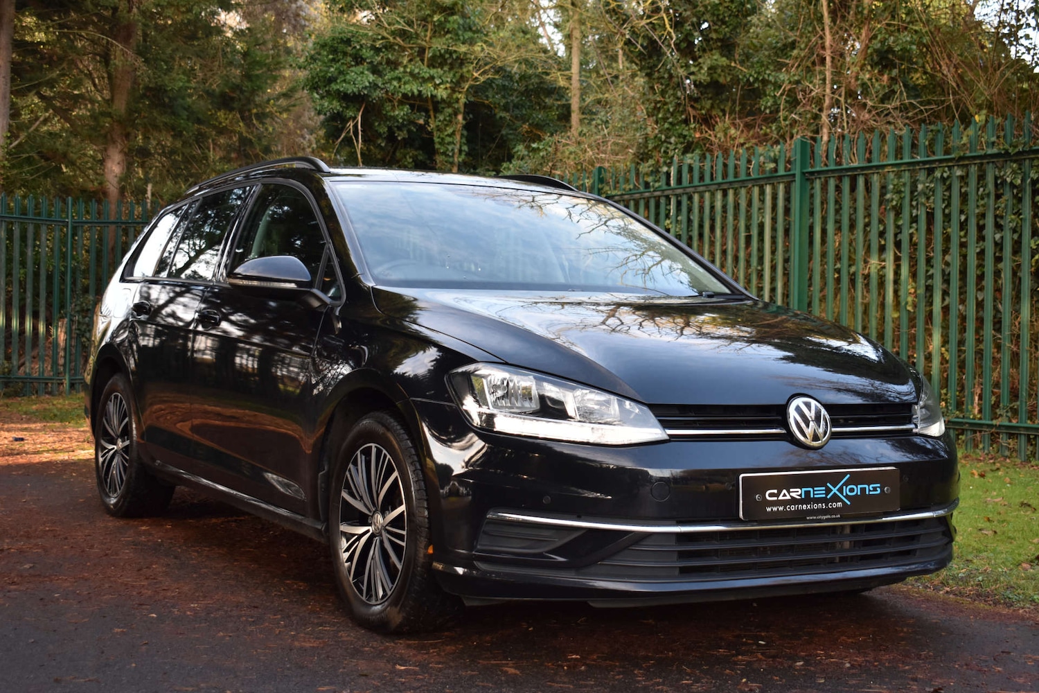 Used Volkswagen Golf 2018 for sale - 77037061: Photo 19