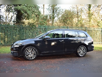 Used Volkswagen Golf 2018 for sale - 77037061: Photo