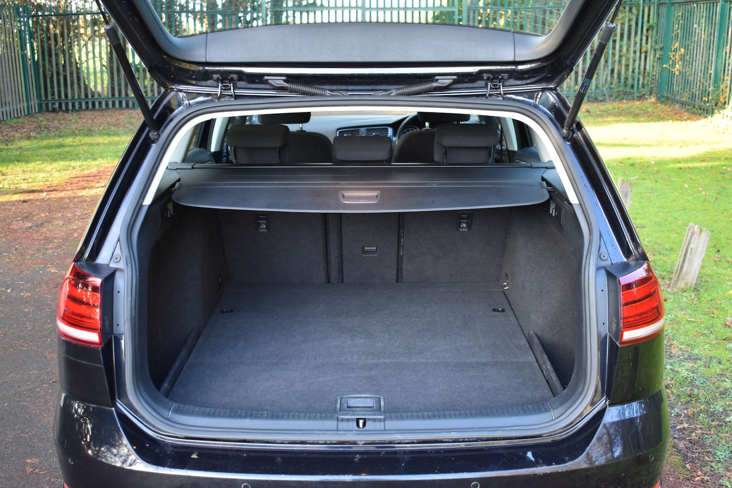 Used Volkswagen Golf 2018 for sale - 77037061: Photo 9