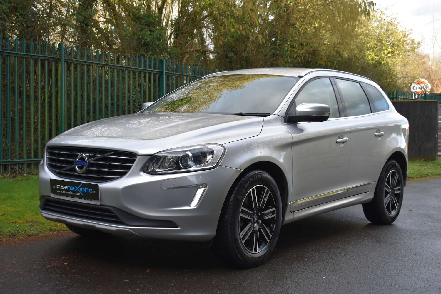 Used Volvo XC60 2015 for sale - 77556731: Photo 2