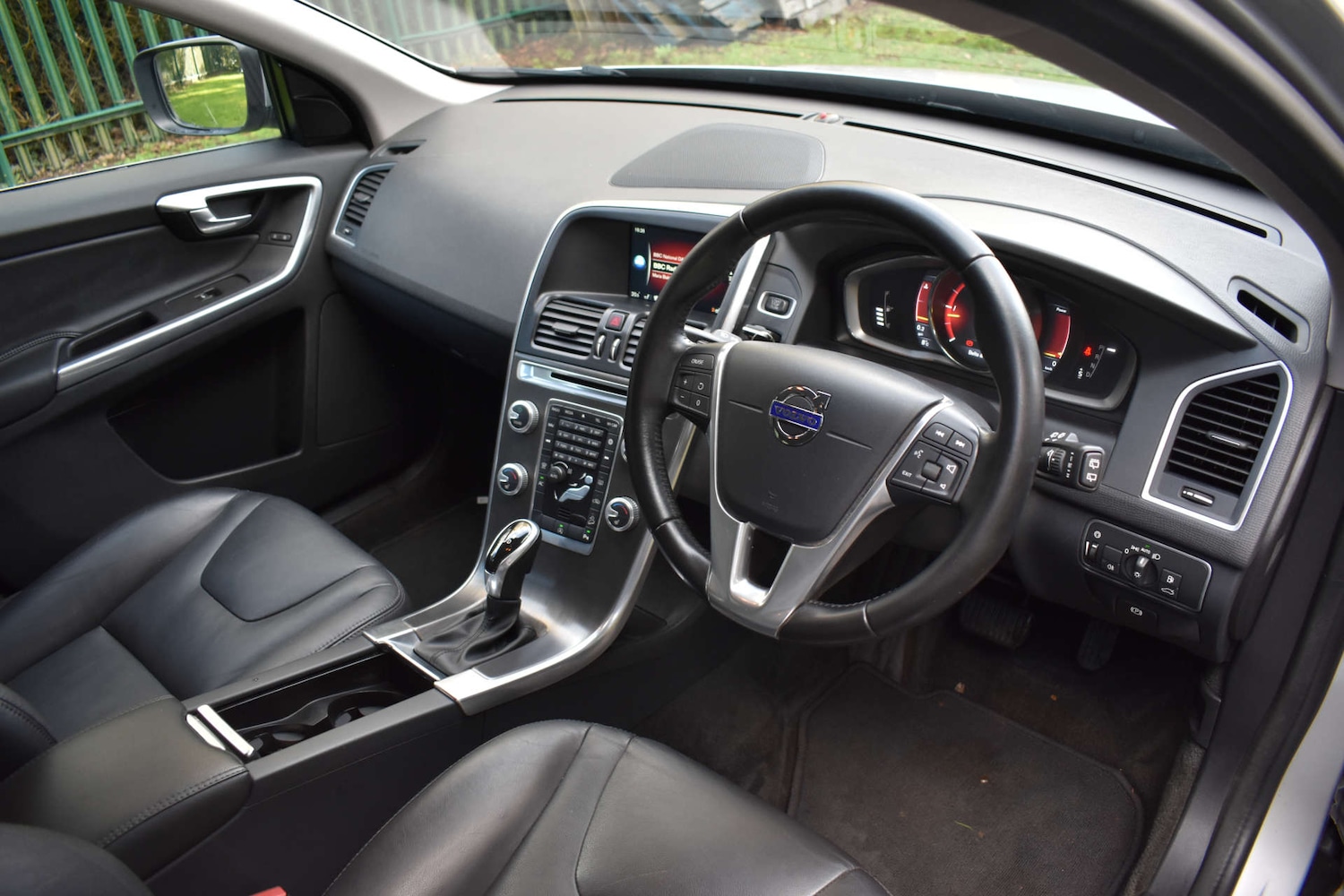 Used Volvo XC60 2015 for sale - 77556731: Photo 27