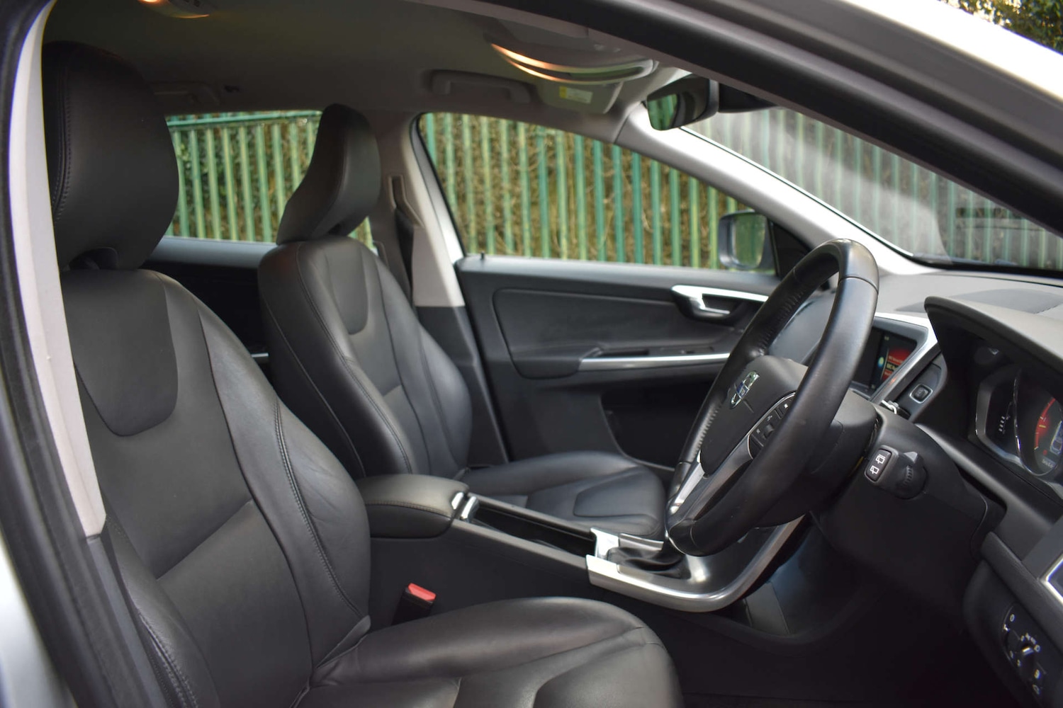 Used Volvo XC60 2015 for sale - 77556731: Photo 29