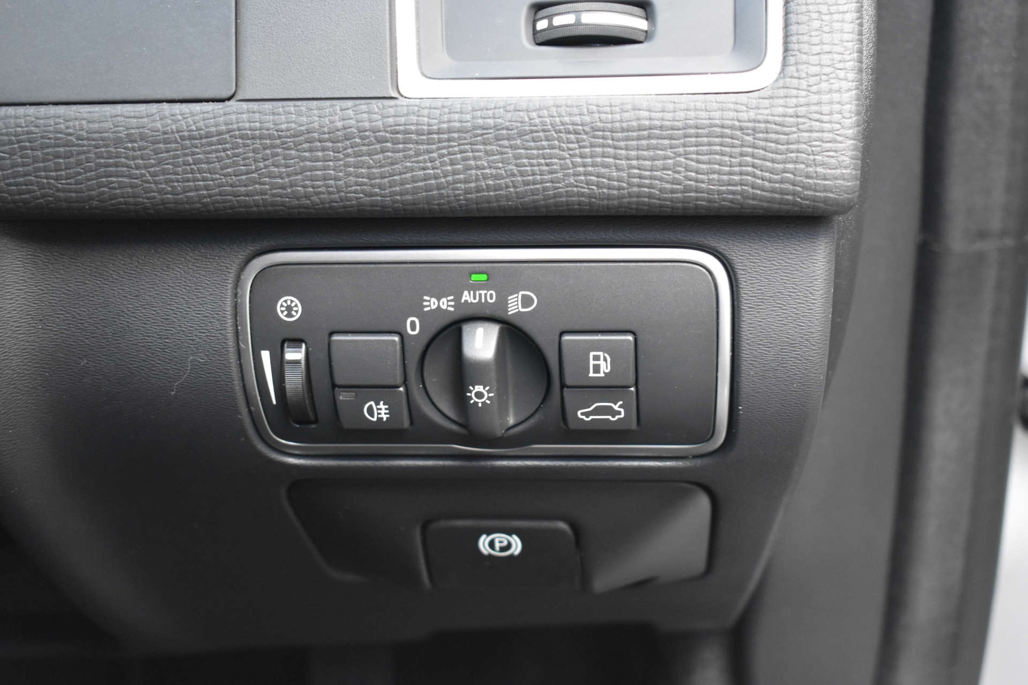 Used Volvo XC60 2015 for sale - 77556731: Photo 30