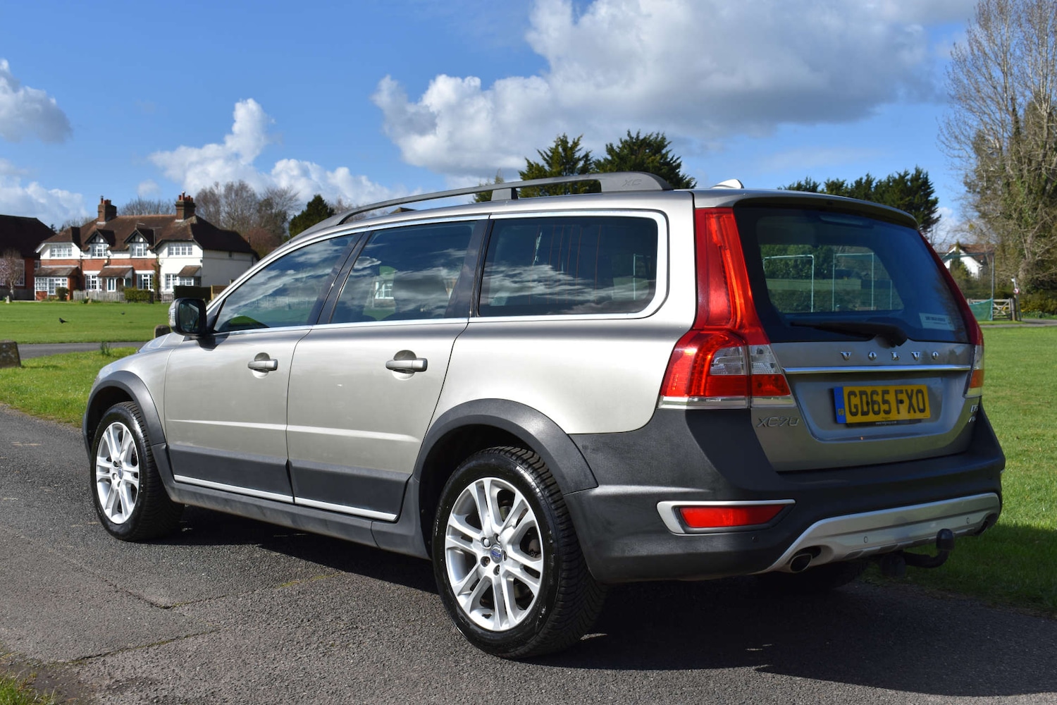 Used Volvo XC70 2015 for sale - 77903122: Photo 18
