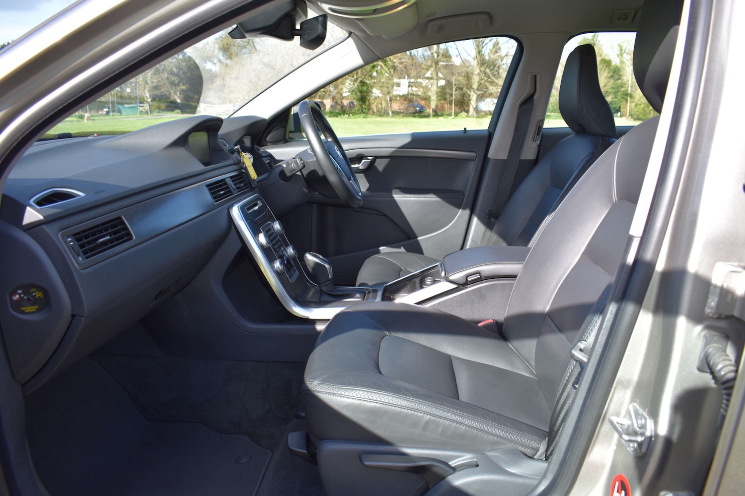 Used Volvo XC70 2015 for sale - 77903122: Photo 21