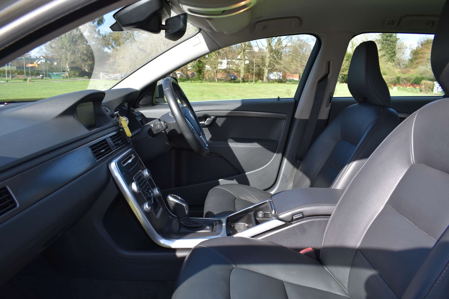 Used Volvo XC70 2015 for sale - 77903122: Photo 22