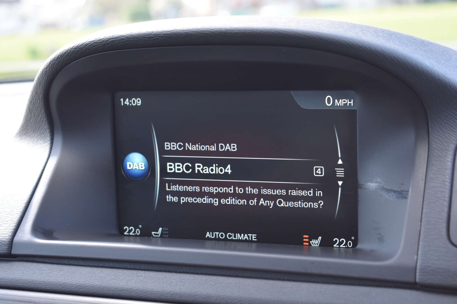 Used Volvo XC70 2015 for sale - 77903122: Photo 31