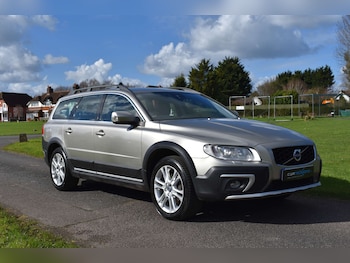Used Volvo XC70 2015 for sale - 77903122: Photo