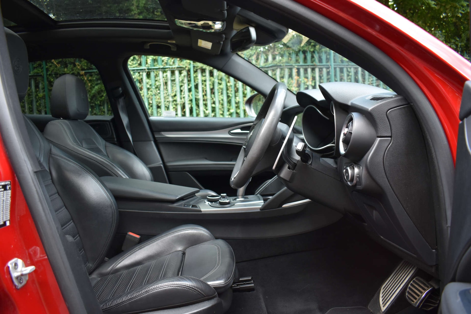 Used Alfa Romeo Stelvio 2017 for sale - 76363550: Photo 16