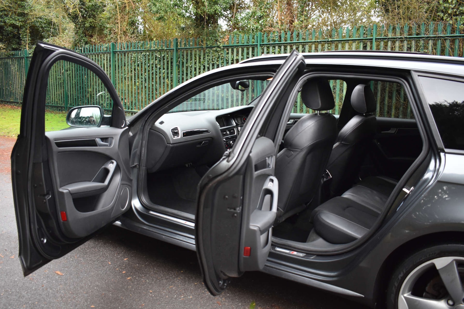 Used Audi A4 2013 for sale - 77207674: Photo 29