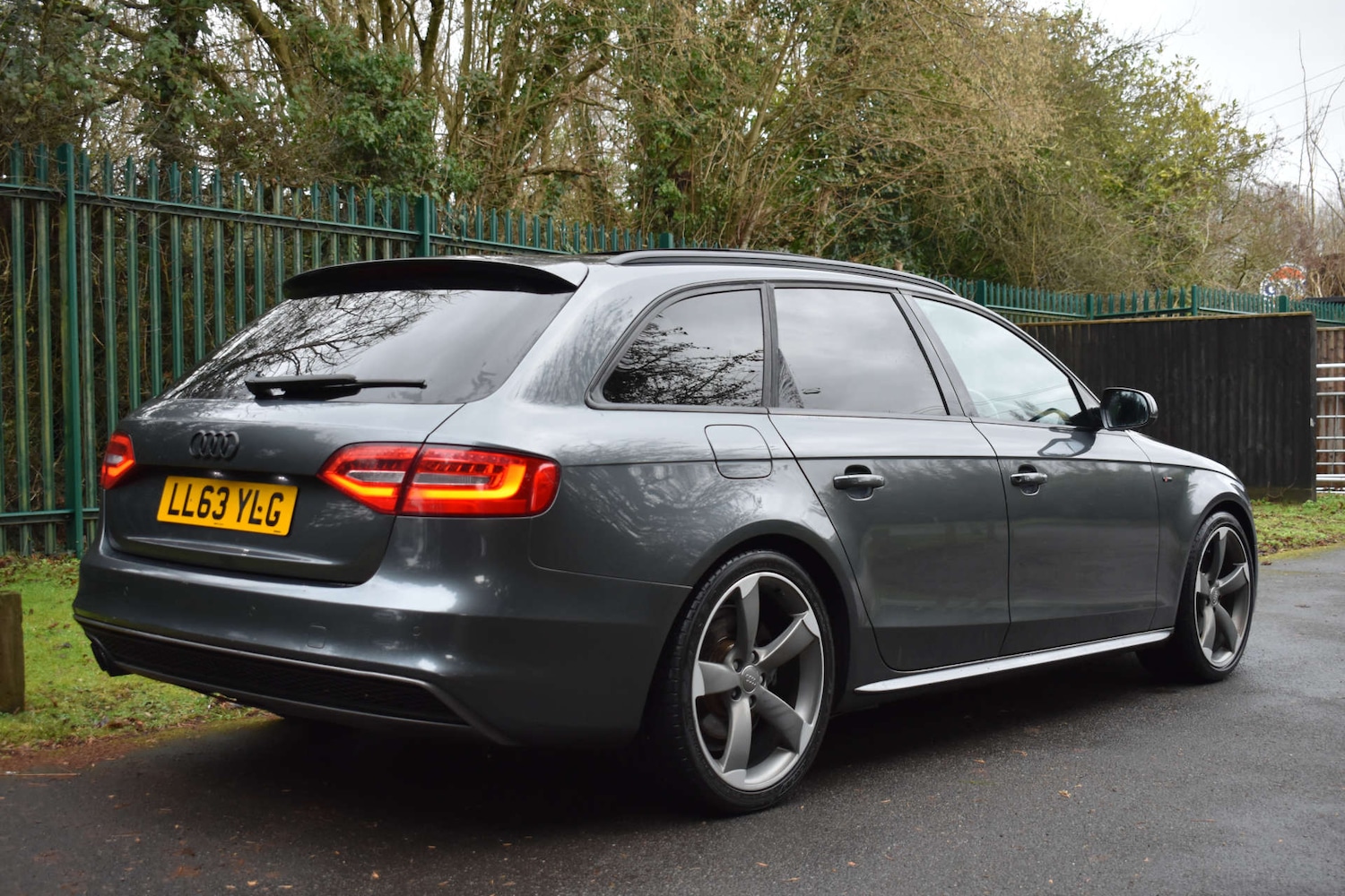 Used Audi A4 2013 for sale - 77207674: Photo 8