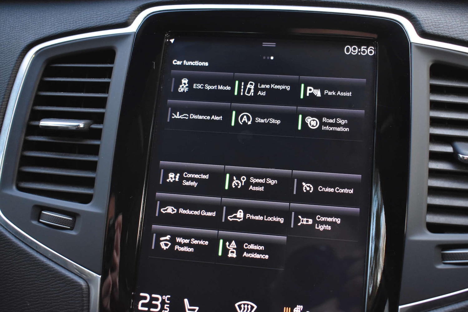 Used Volvo XC90 2018 for sale - 77037062: Photo 40