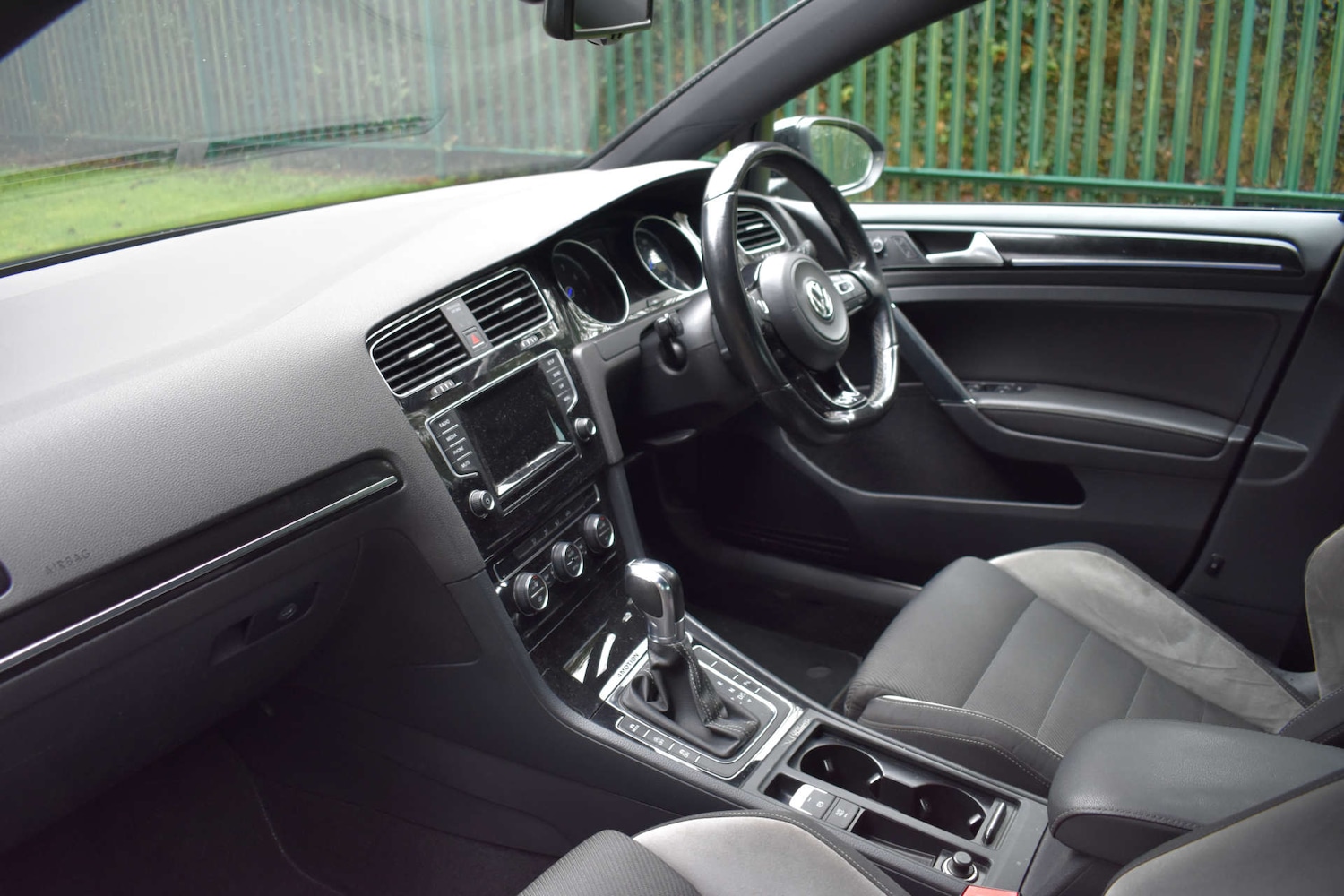 Used Volkswagen Golf 2015 for sale - 77531853: Photo 17