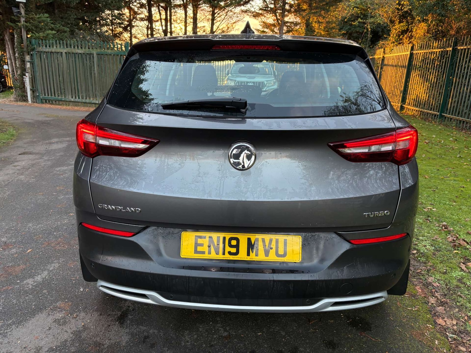 Used Vauxhall Grandland X 2019 for sale - 76711675: Photo 2