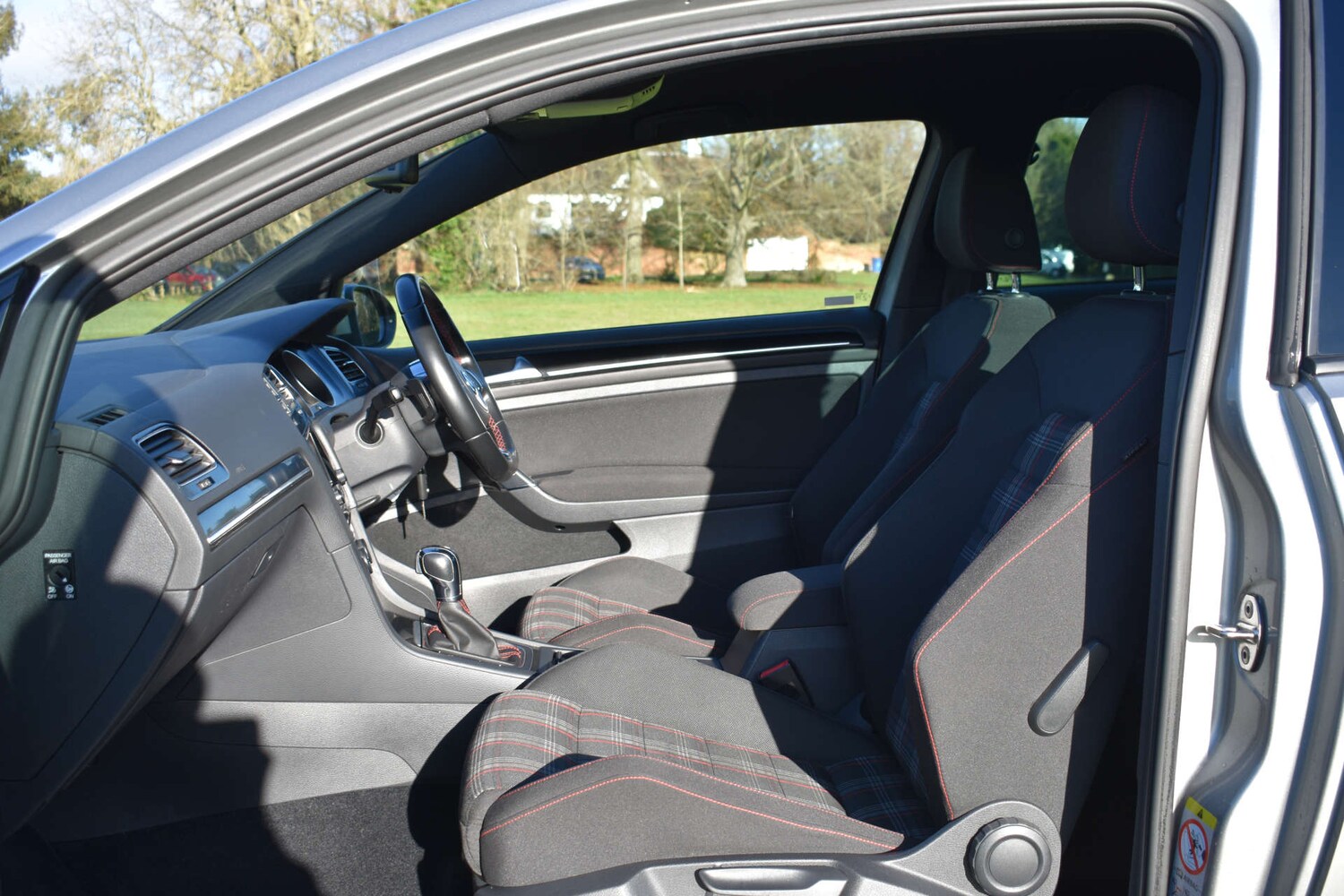 Used Volkswagen Golf 2014 for sale - 77818761: Photo 32