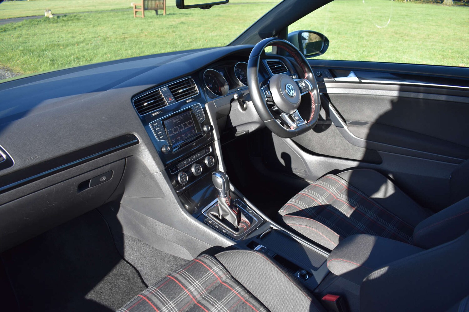 Used Volkswagen Golf 2014 for sale - 77818761: Photo 34