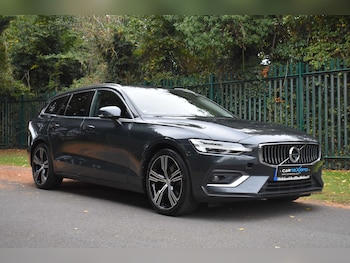 Used Volvo V60 2018 for sale - 76304383: Photo
