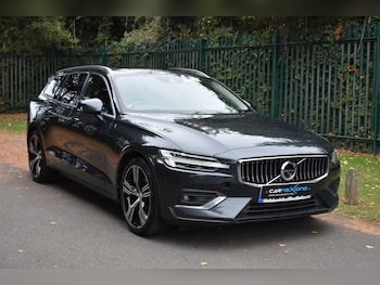 Used Volvo V60 2018 for sale - 76304383: Photo