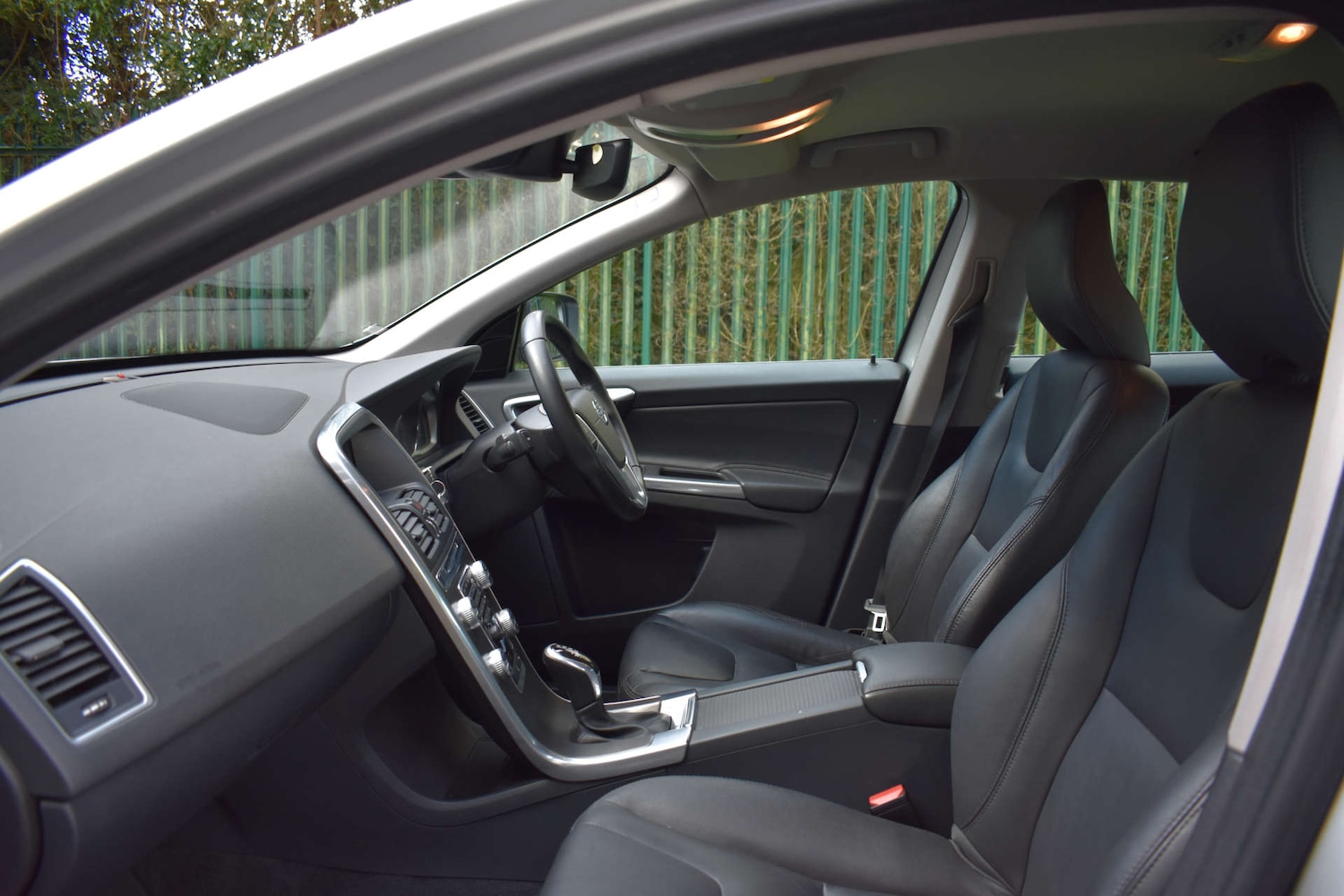 Used Volvo XC60 2015 for sale - 77818791: Photo 12