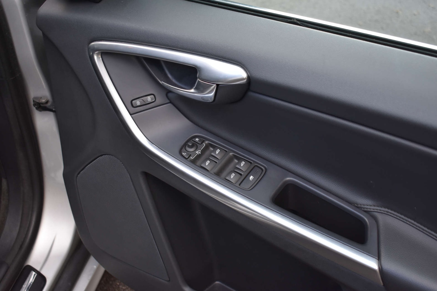 Used Volvo XC60 2015 for sale - 77818791: Photo 26